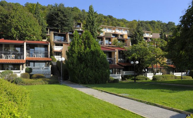Oferte vacante la Vile Elenite 4* din Elenite, Bulgaria