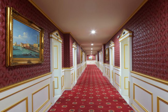 PLANETA HOTEL & AQUAPARK 5*279 euro 