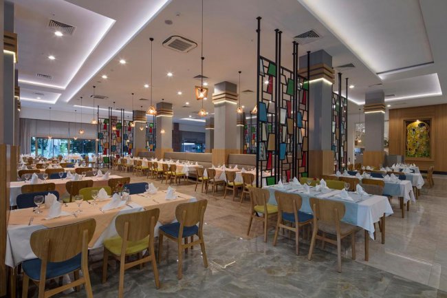 DOSINIA LUXURY RESORT HOTEL (5*)